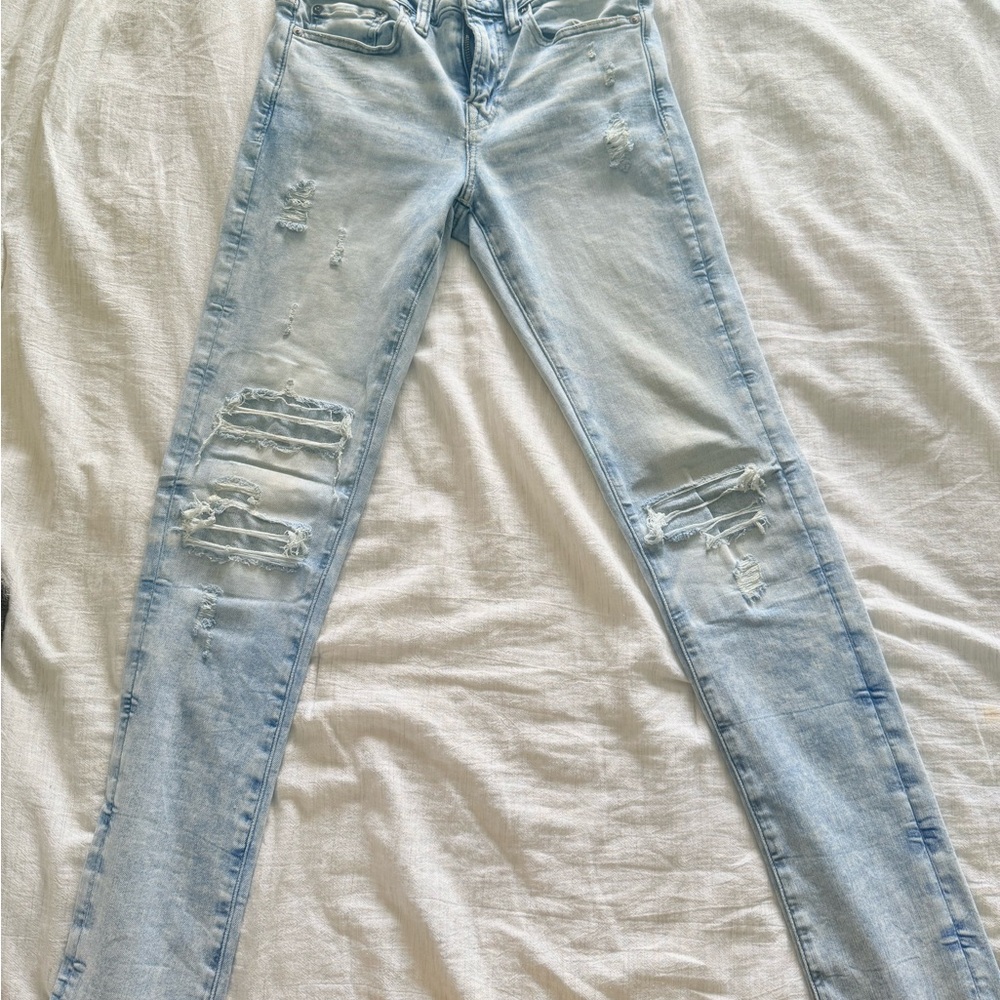 Men’s American Eagle ripped skinny jeans
